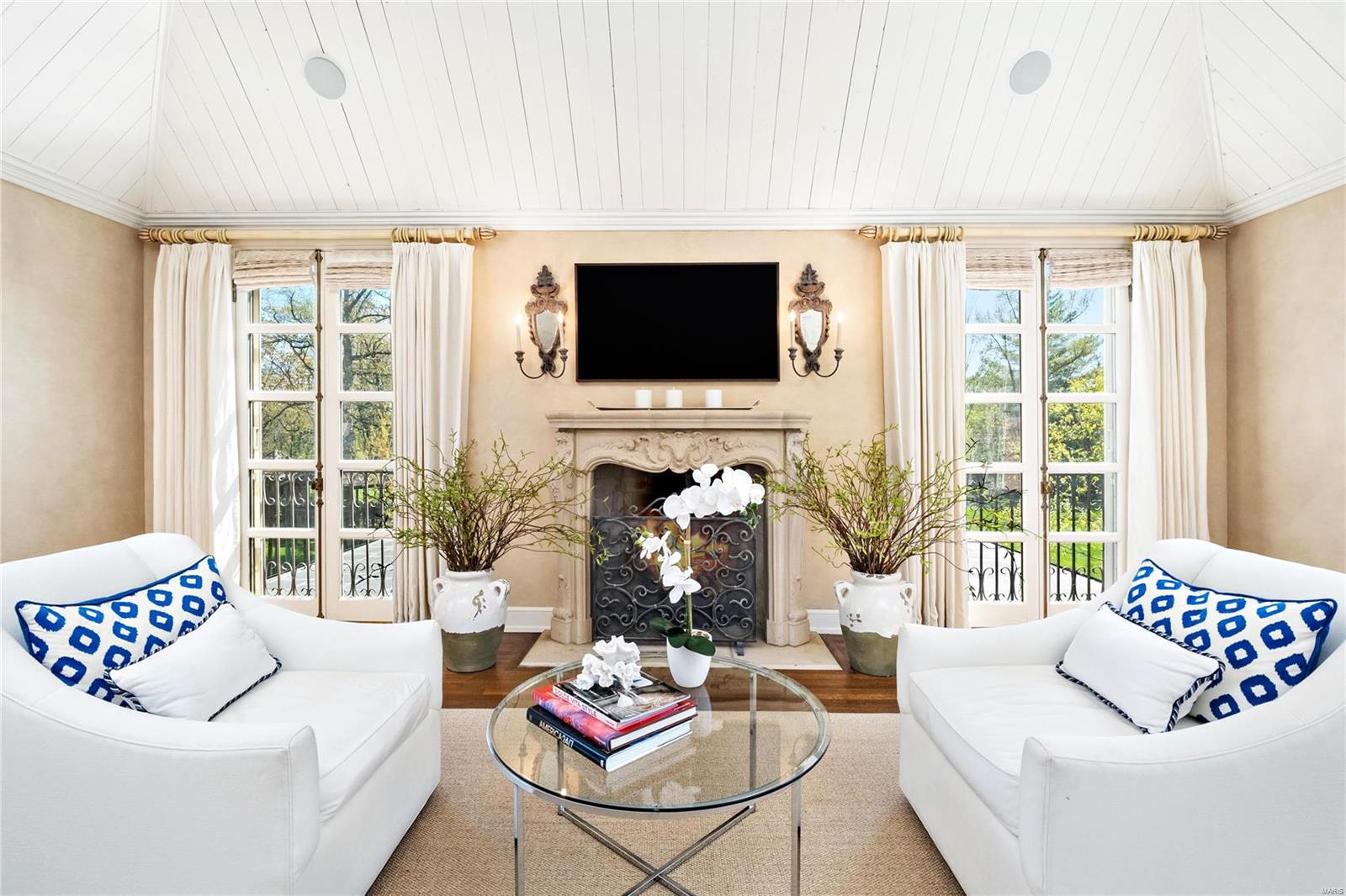 Warson Corner - Residential