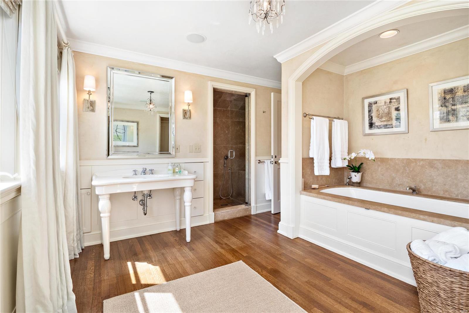 Warson Corner - Residential