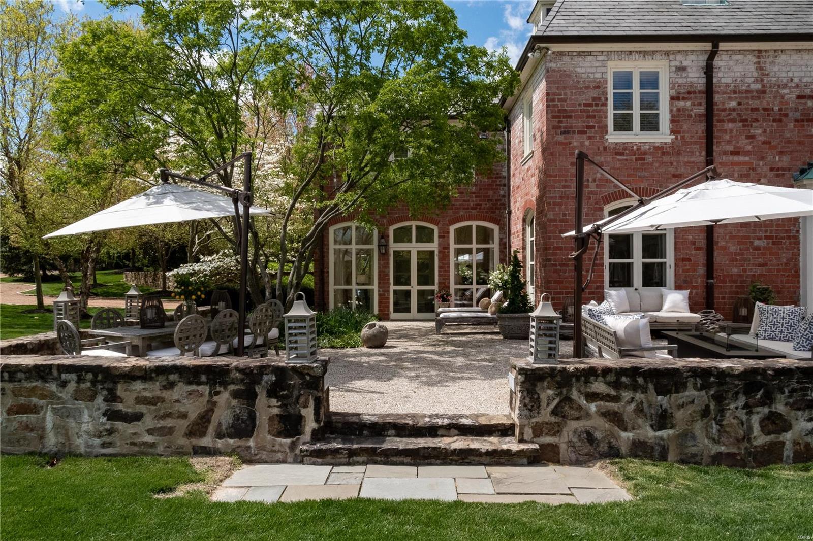 Warson Corner - Residential