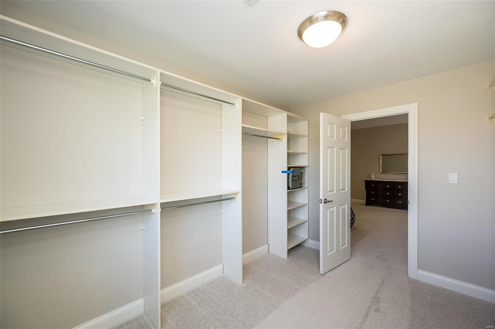 Mason Manor - Residential