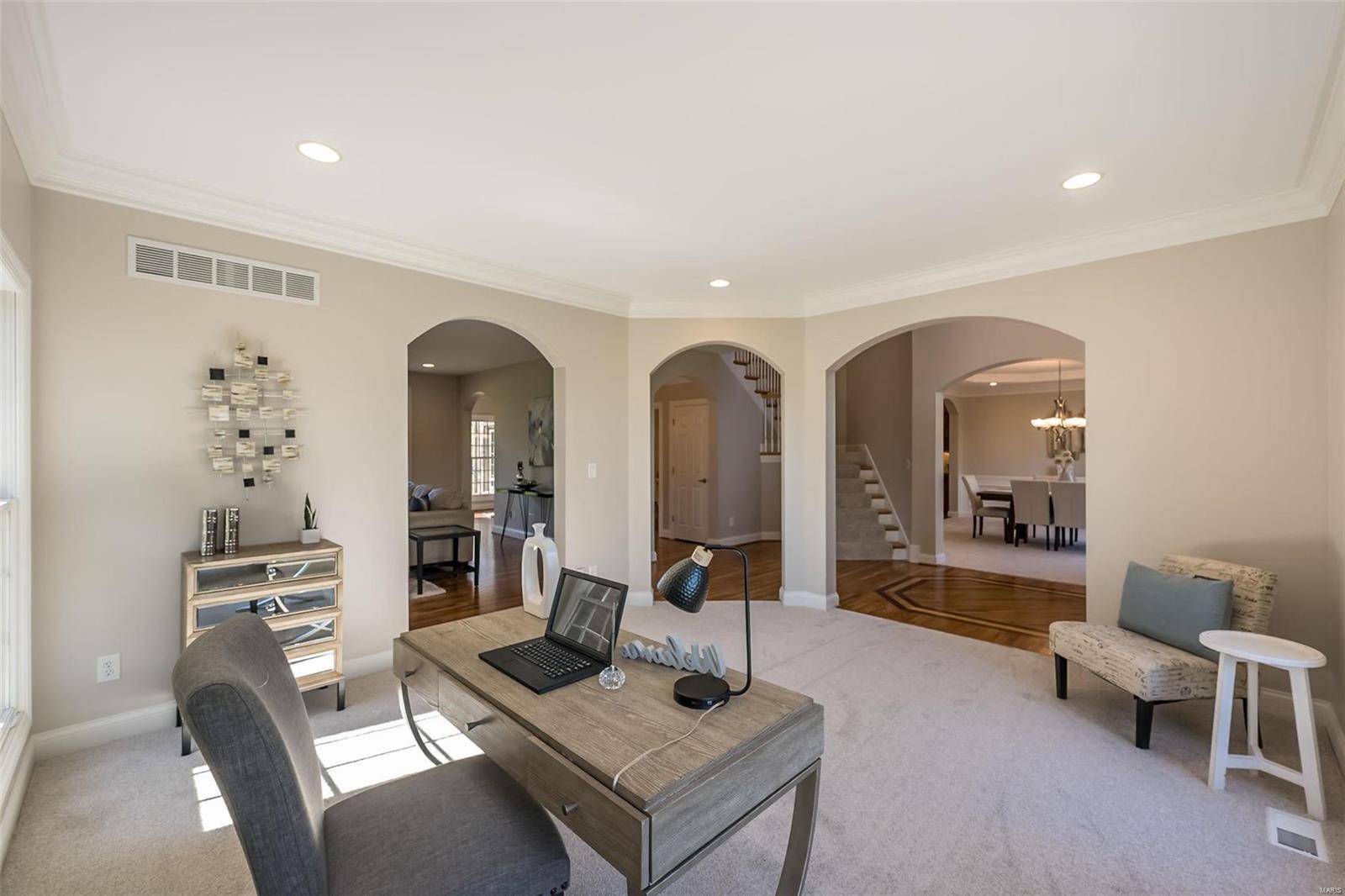 Mason Manor - Residential