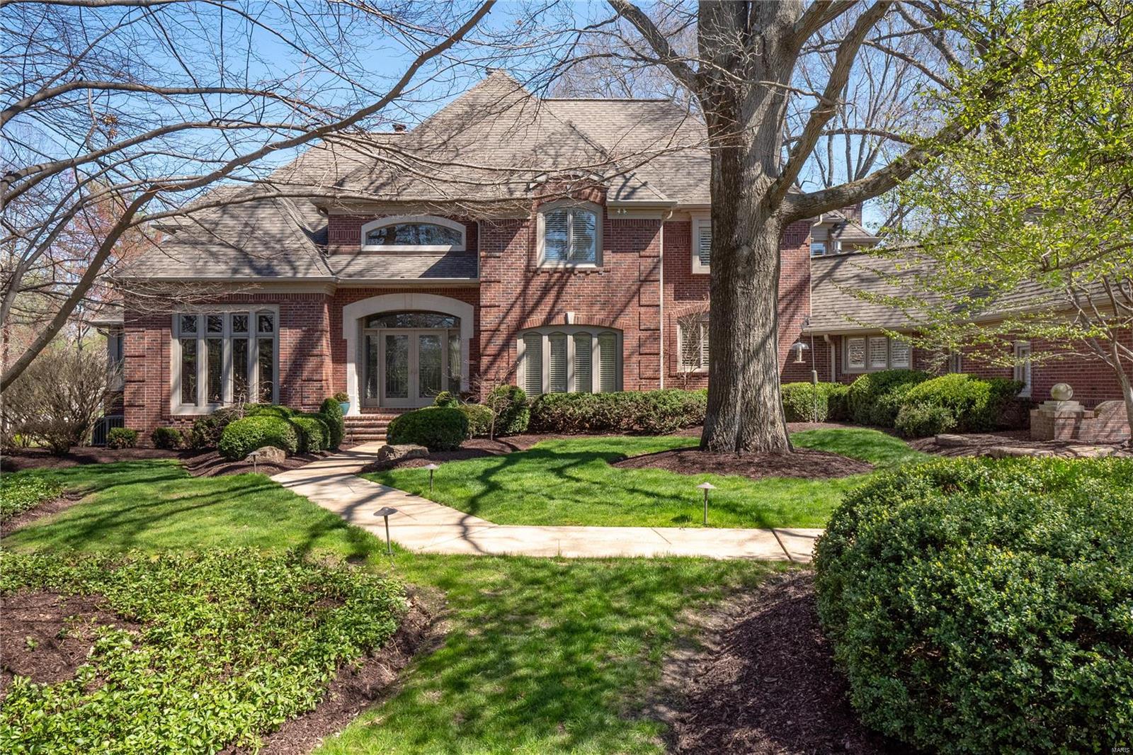 Ladue Woods Estates - Residential