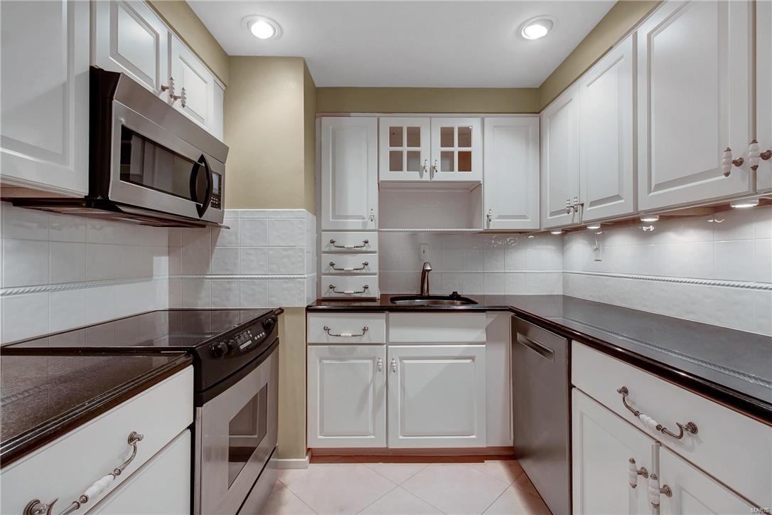 Lindell Terrace Condo - Residential Lease