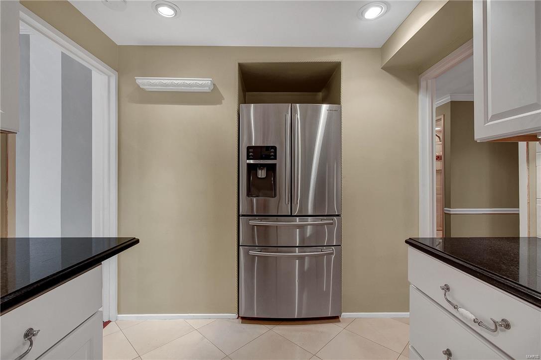 Lindell Terrace Condo - Residential Lease