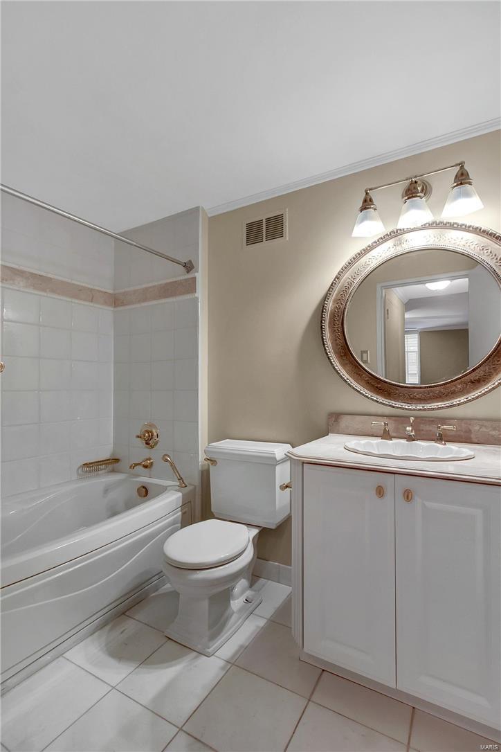 Lindell Terrace Condo - Residential Lease