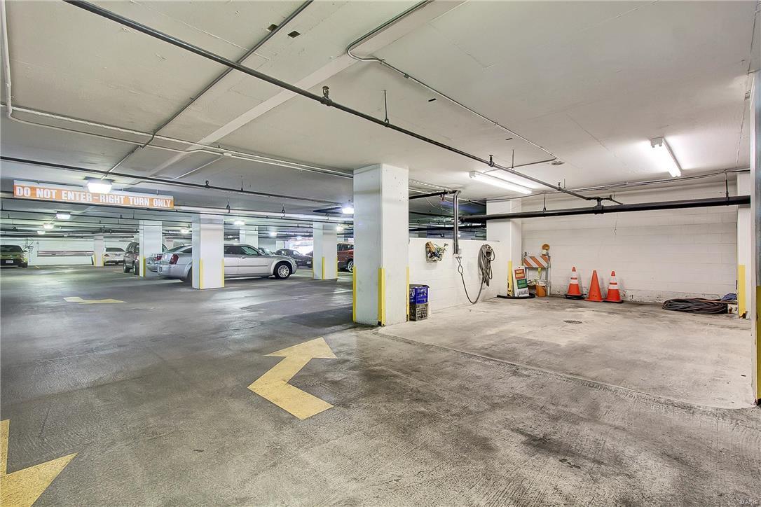 Lindell Terrace Condo - Residential Lease