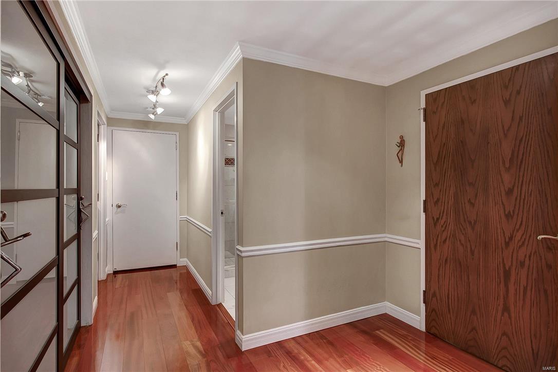 Lindell Terrace Condo - Residential Lease