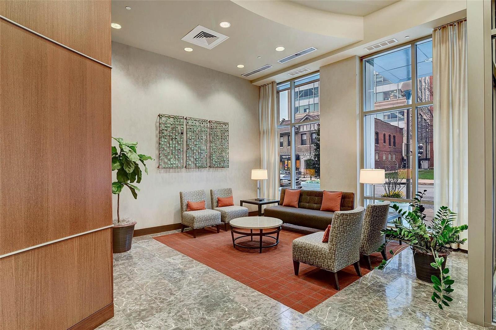 Park East Tower - Residential