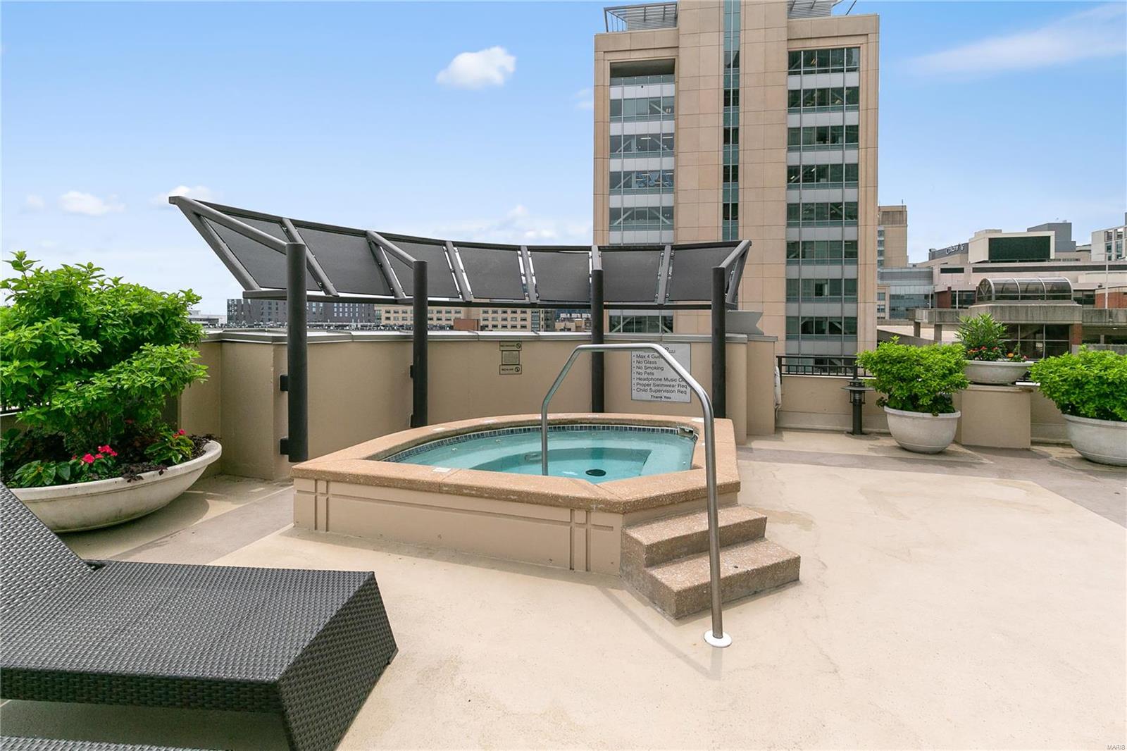 Park East Tower - Residential