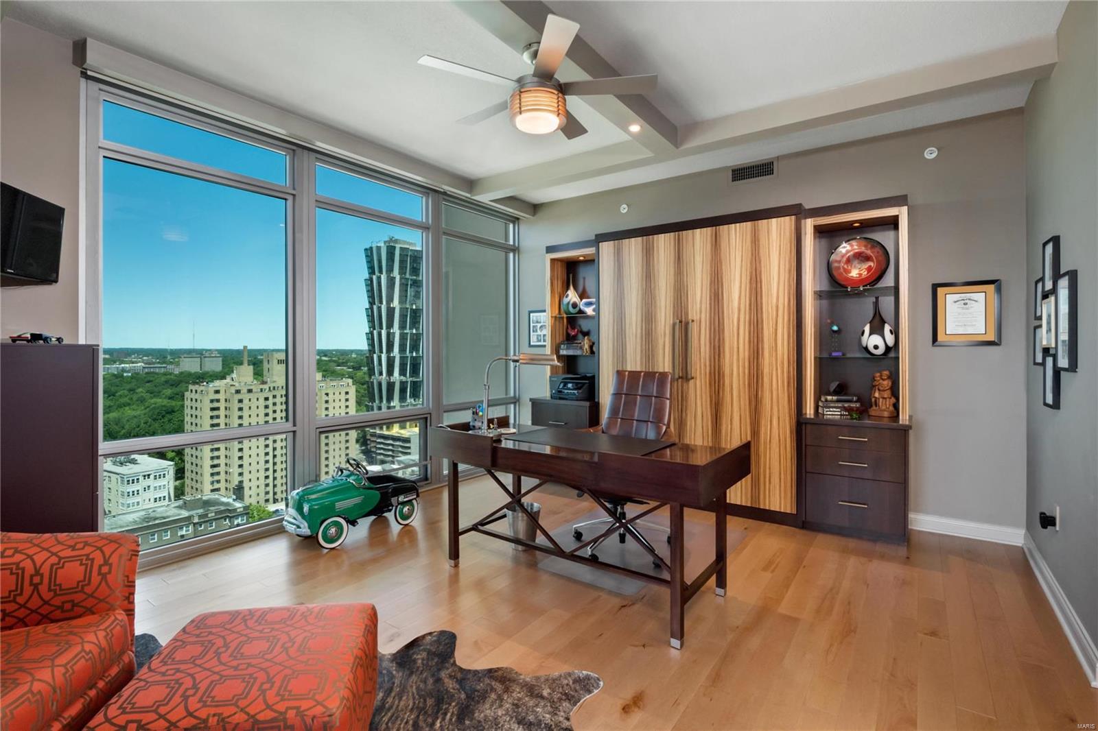 Park East Tower - Residential