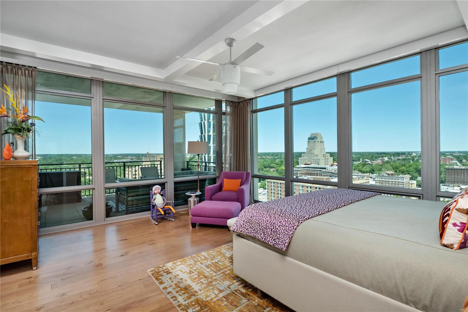 Park East Tower - Residential