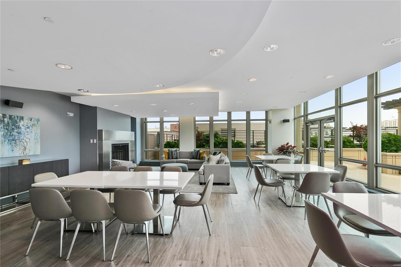 Park East Tower - Residential