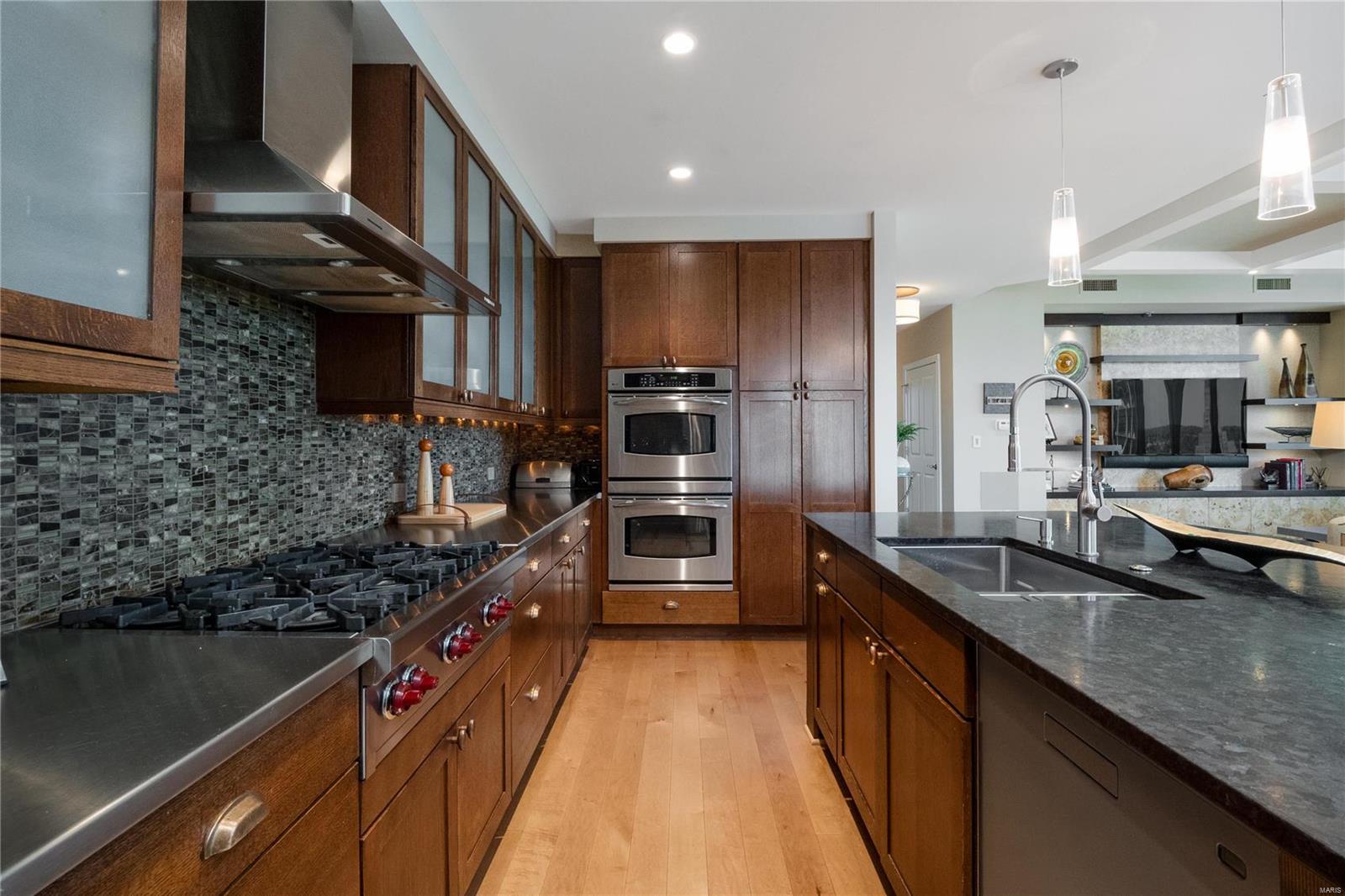 Park East Tower - Residential