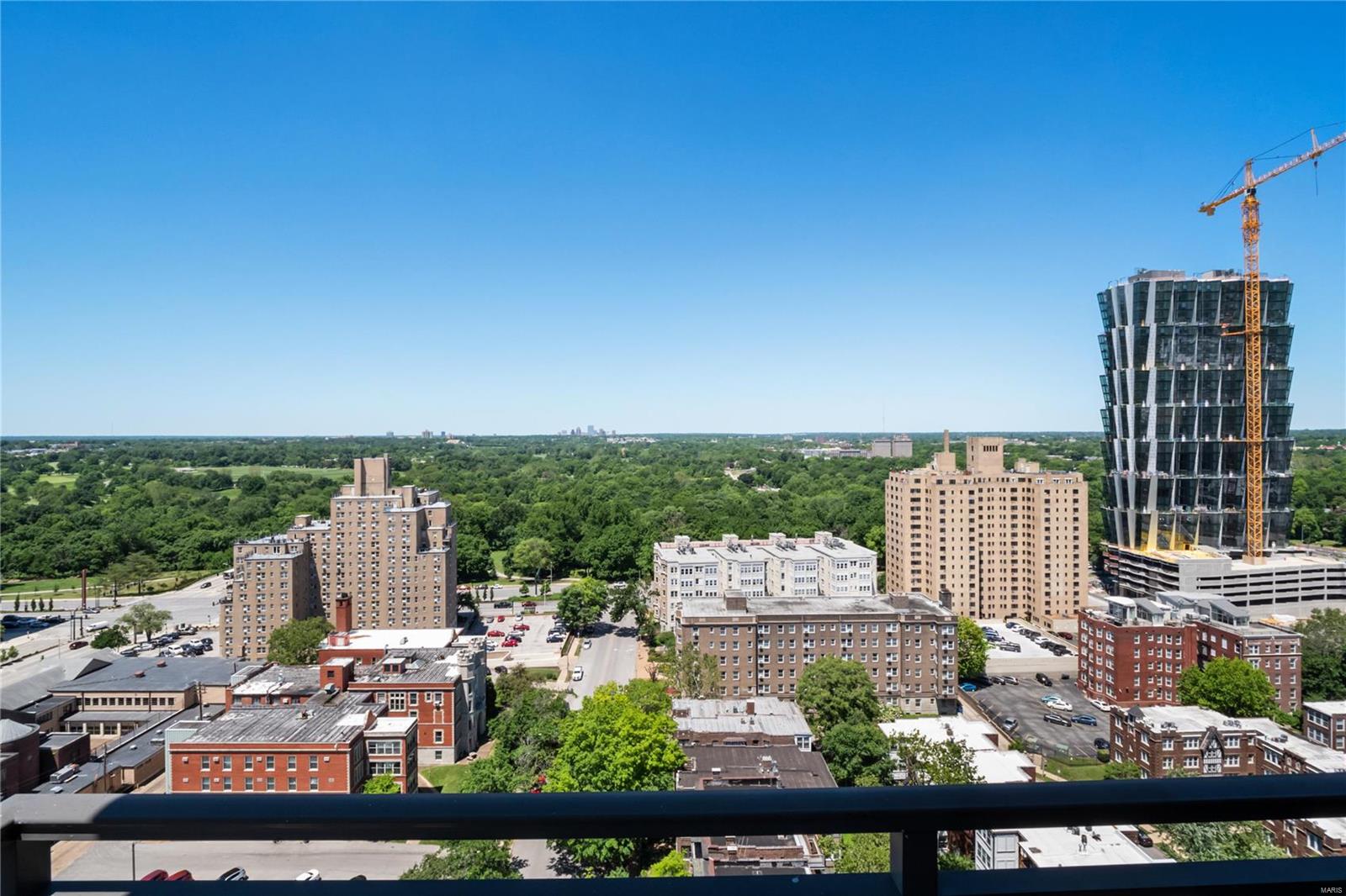Park East Tower - Residential