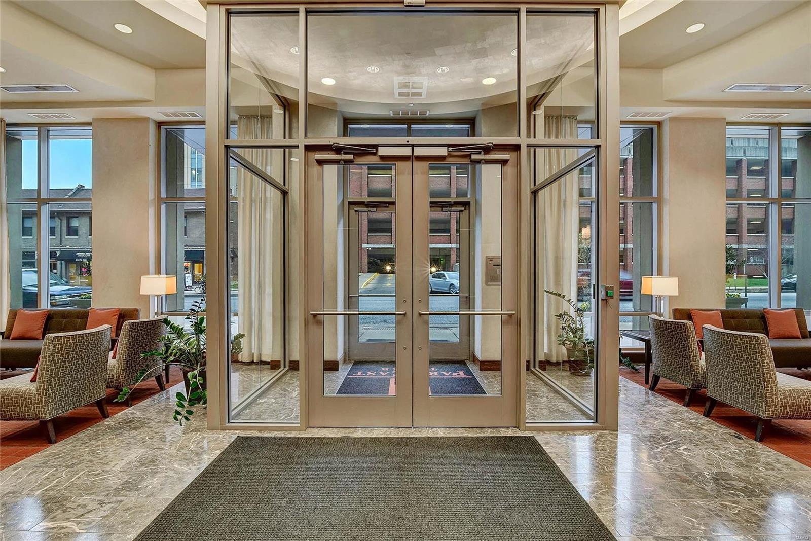 Park East Tower - Residential