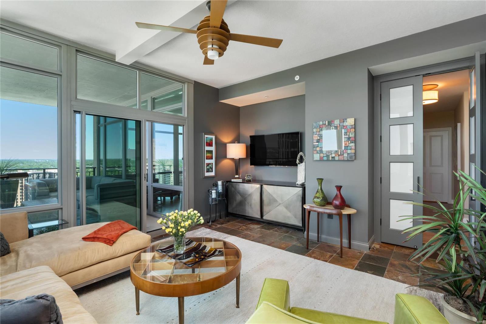 Park East Tower - Residential