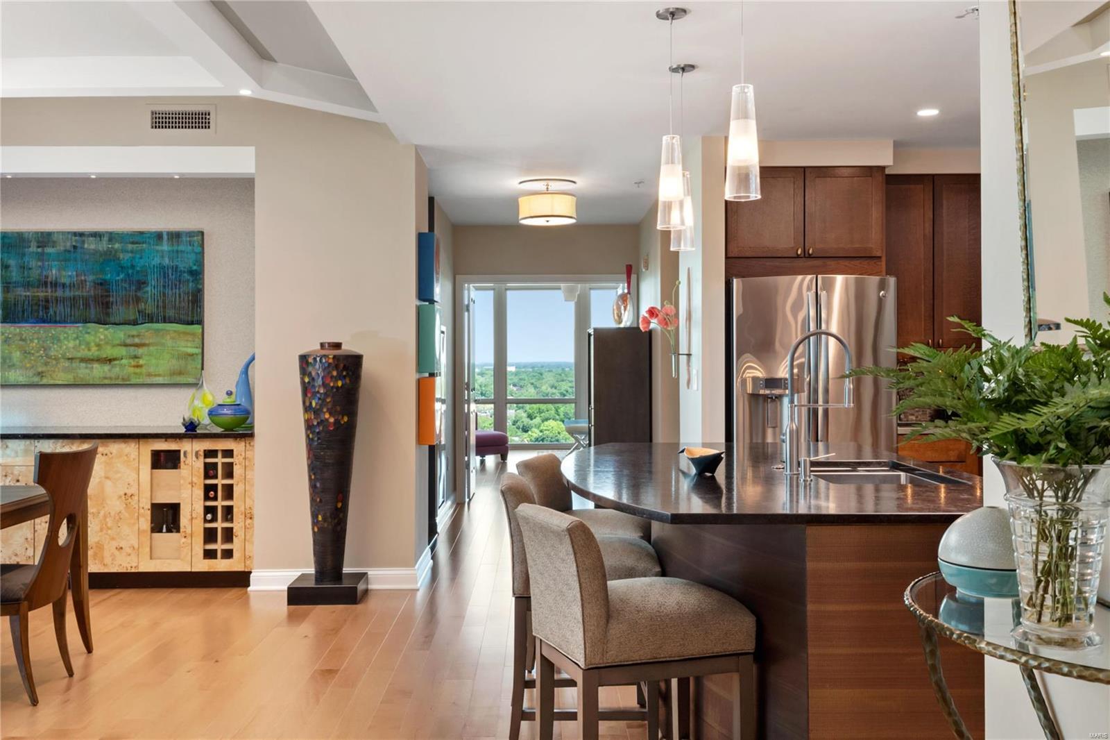 Park East Tower - Residential