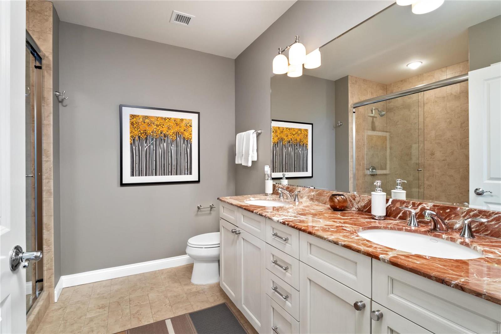 Park East Tower - Residential