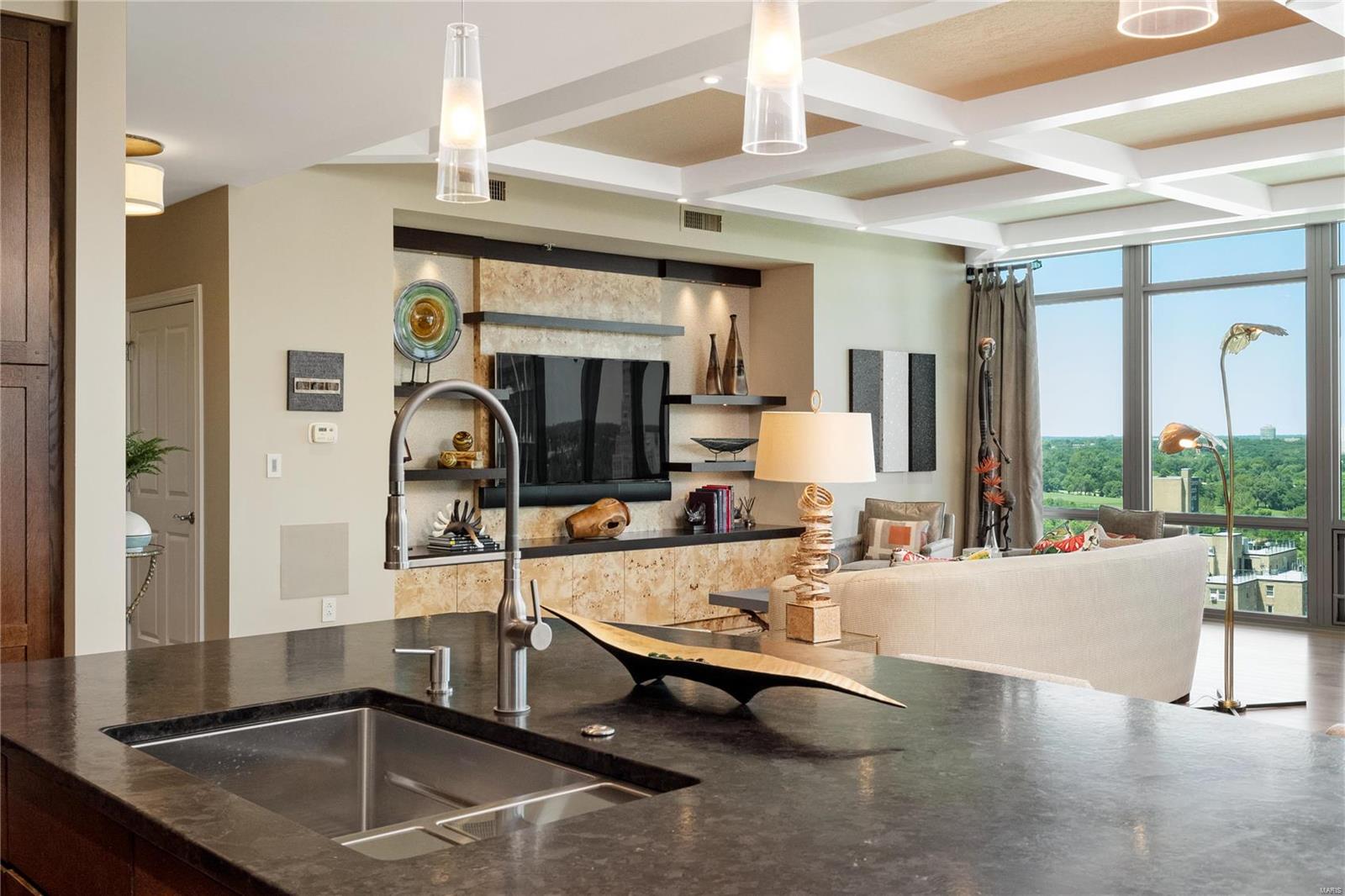 Park East Tower - Residential