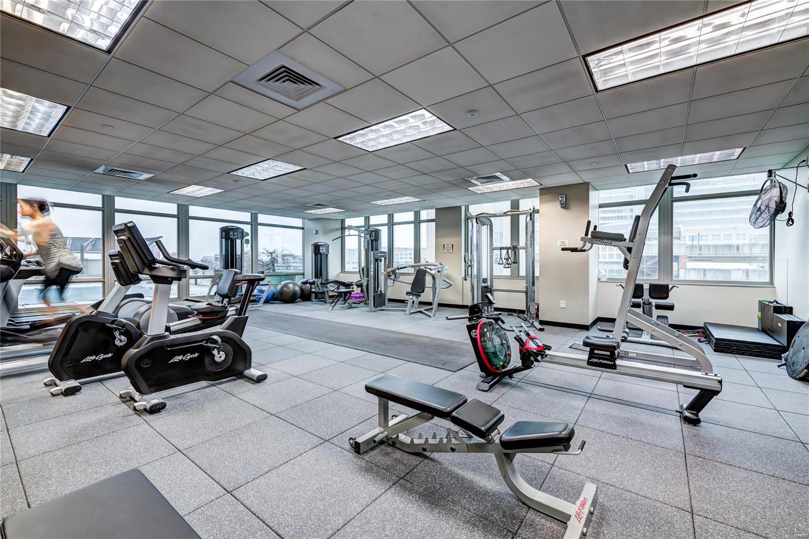 Park East Tower - Residential