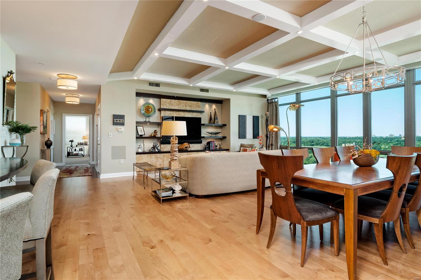 Park East Tower - Residential