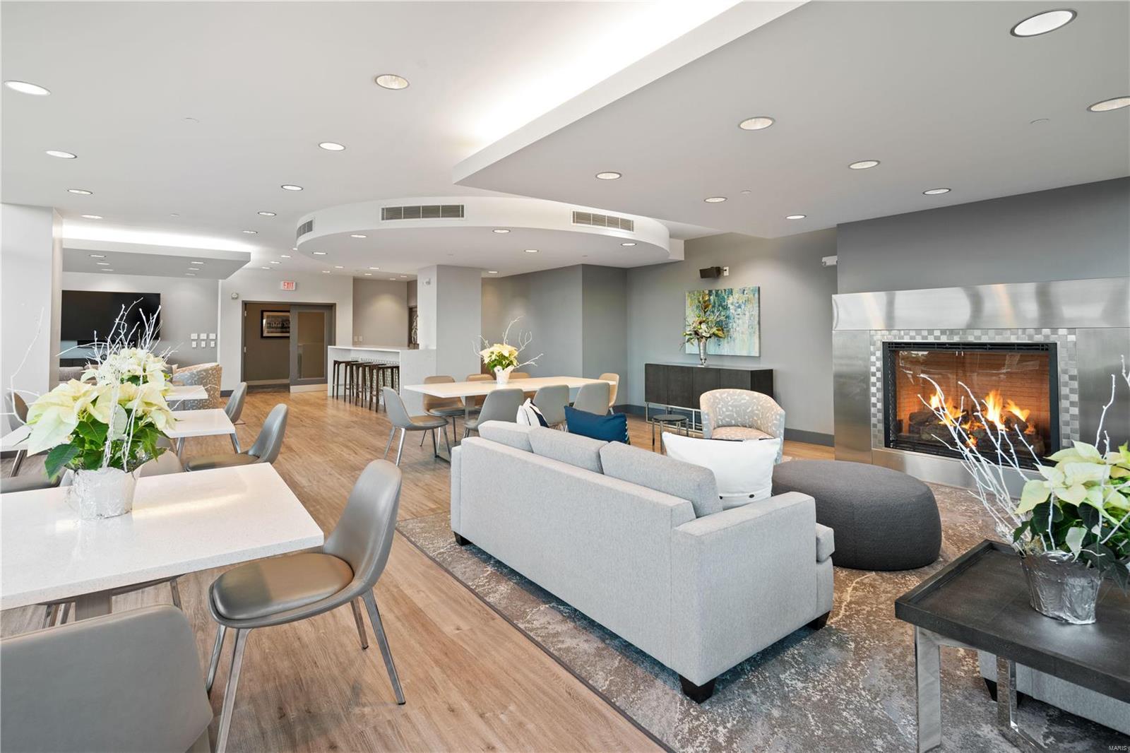 Park East Tower - Residential