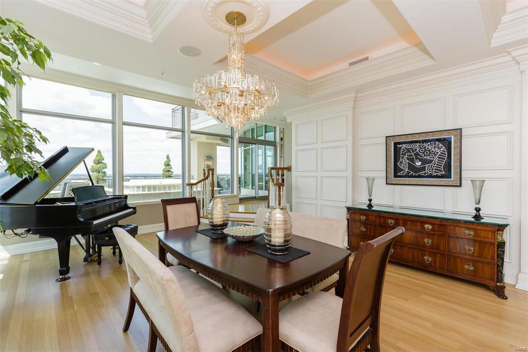 Park East Tower - Residential