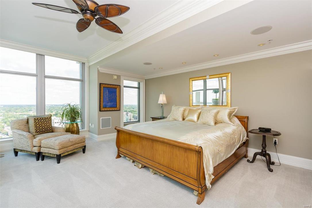 Park East Tower - Residential