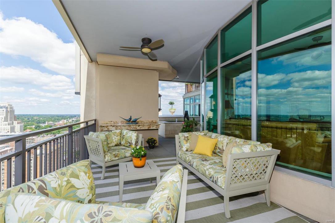 Park East Tower - Residential