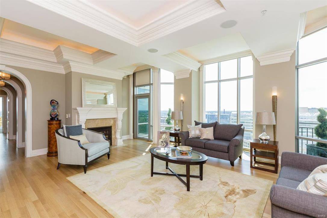 Park East Tower - Residential