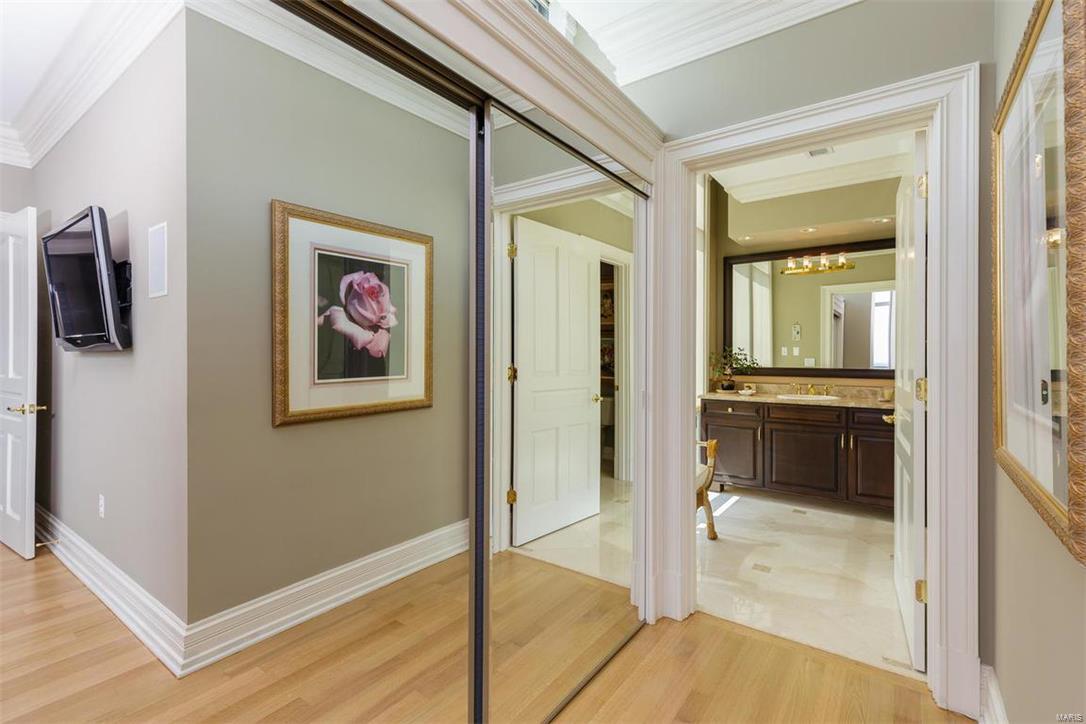 Park East Tower - Residential