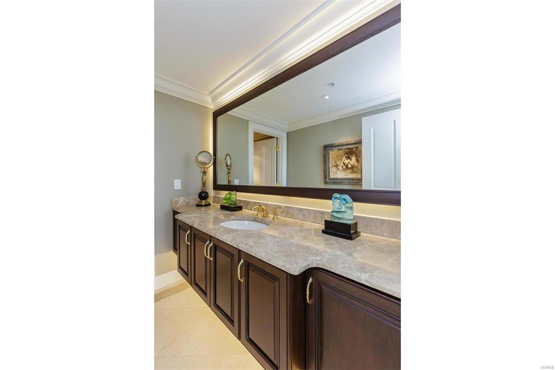 Park East Tower - Residential