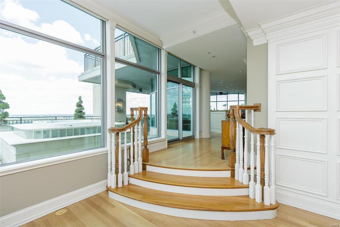 Park East Tower - Residential