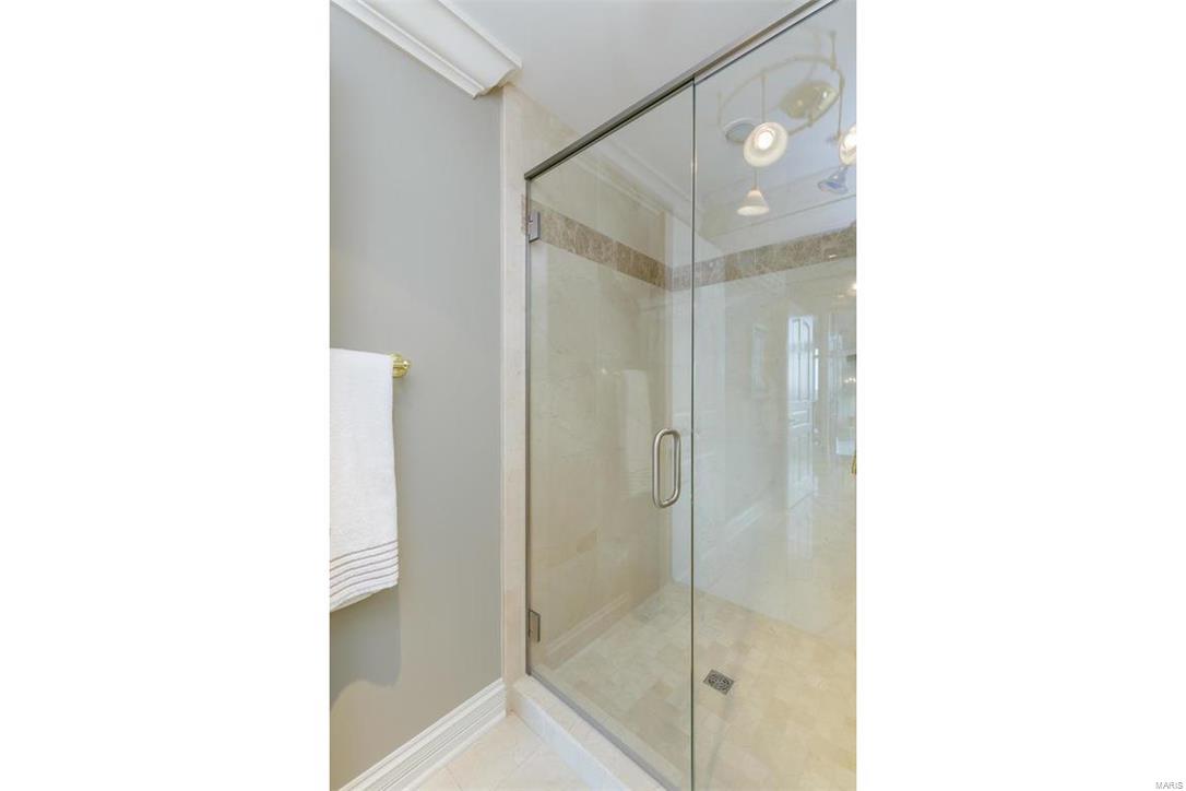 Park East Tower - Residential