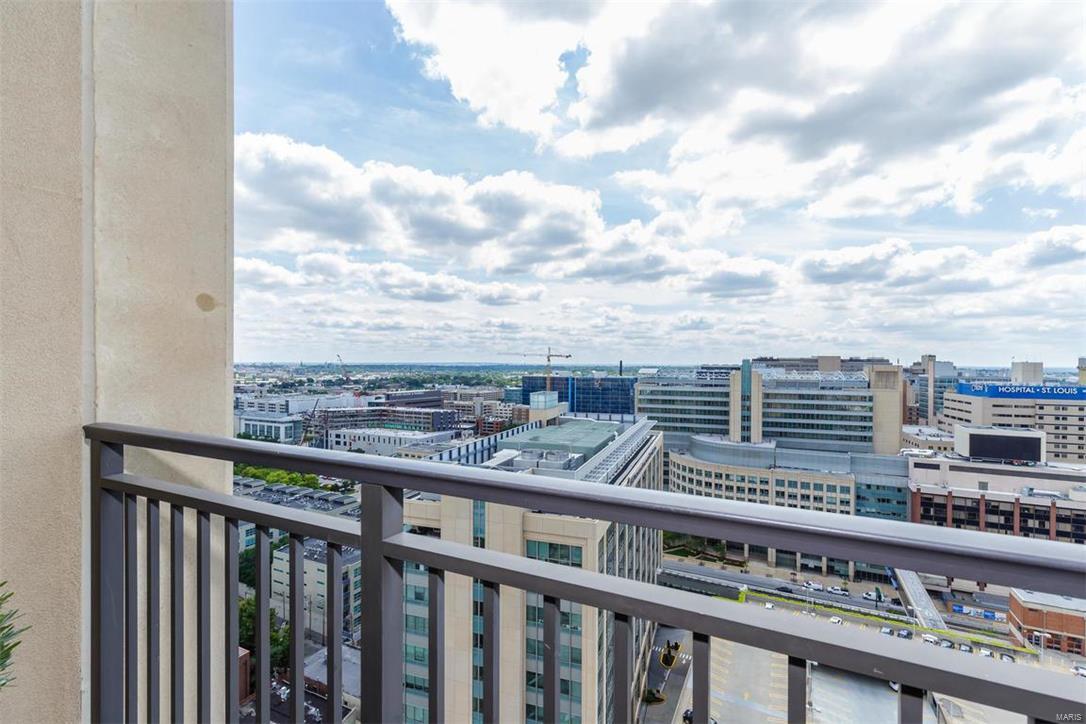 Park East Tower - Residential