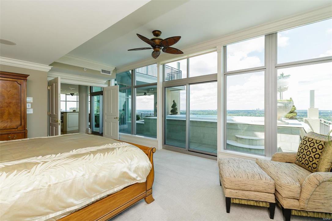 Park East Tower - Residential