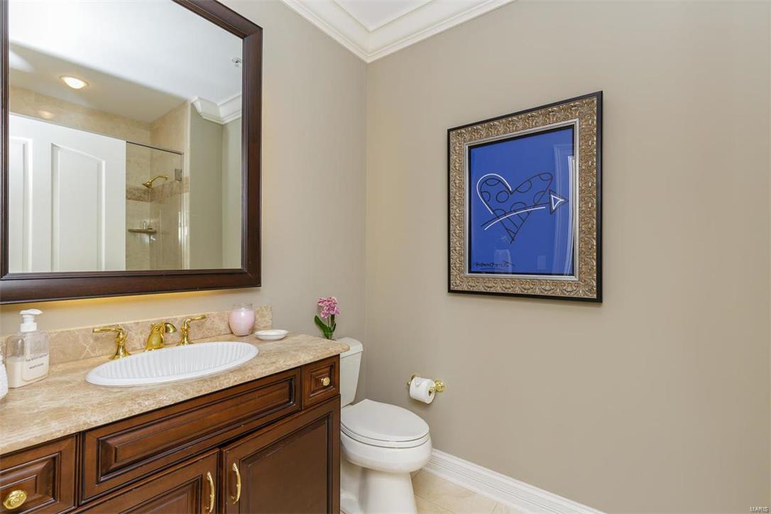 Park East Tower - Residential