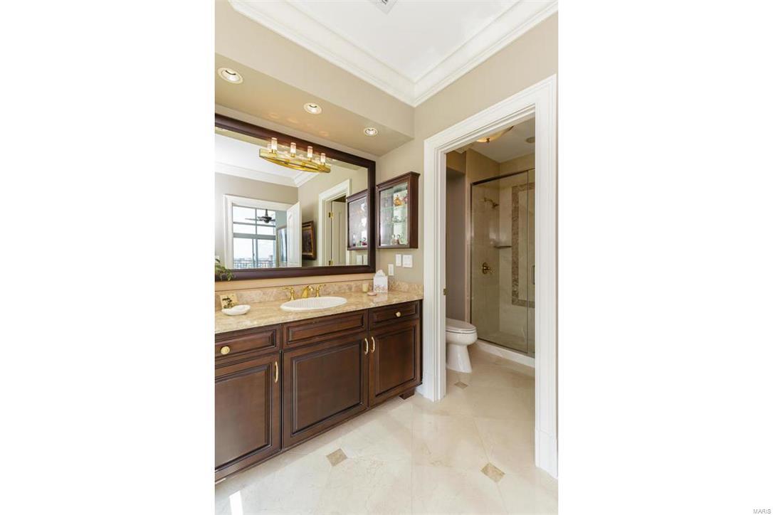 Park East Tower - Residential