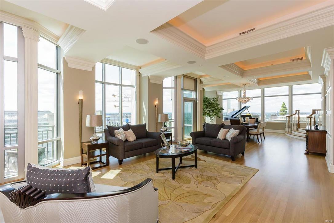 Park East Tower - Residential