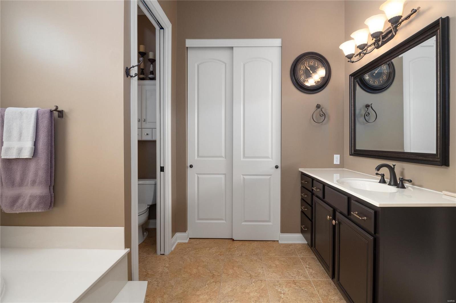 The Summit at Barathaven - Residential