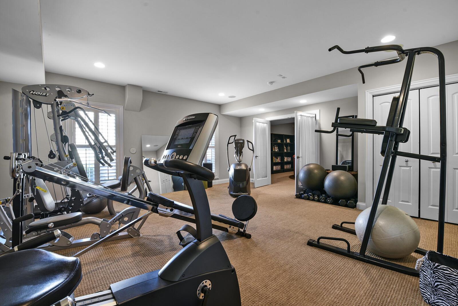 Westchester Manor - Residential