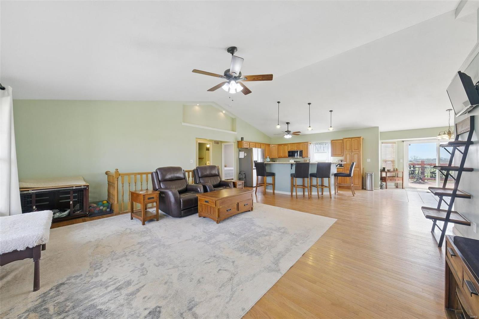 6 Rolling Meadows