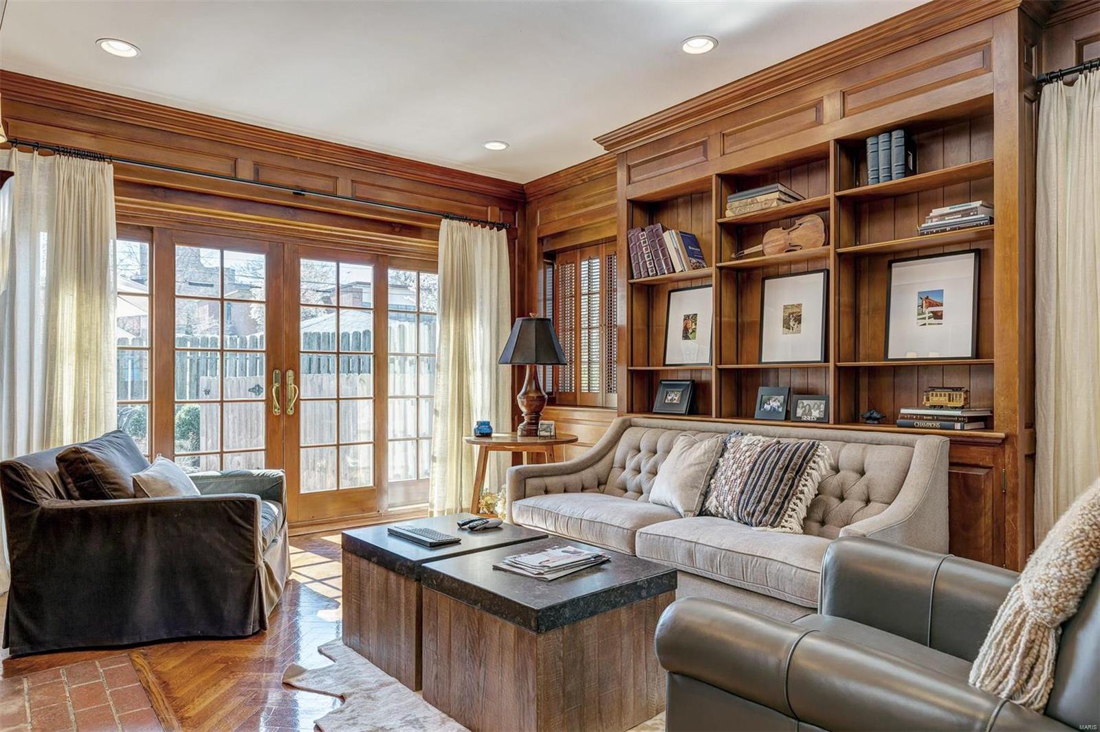 Hillcrest - Residential