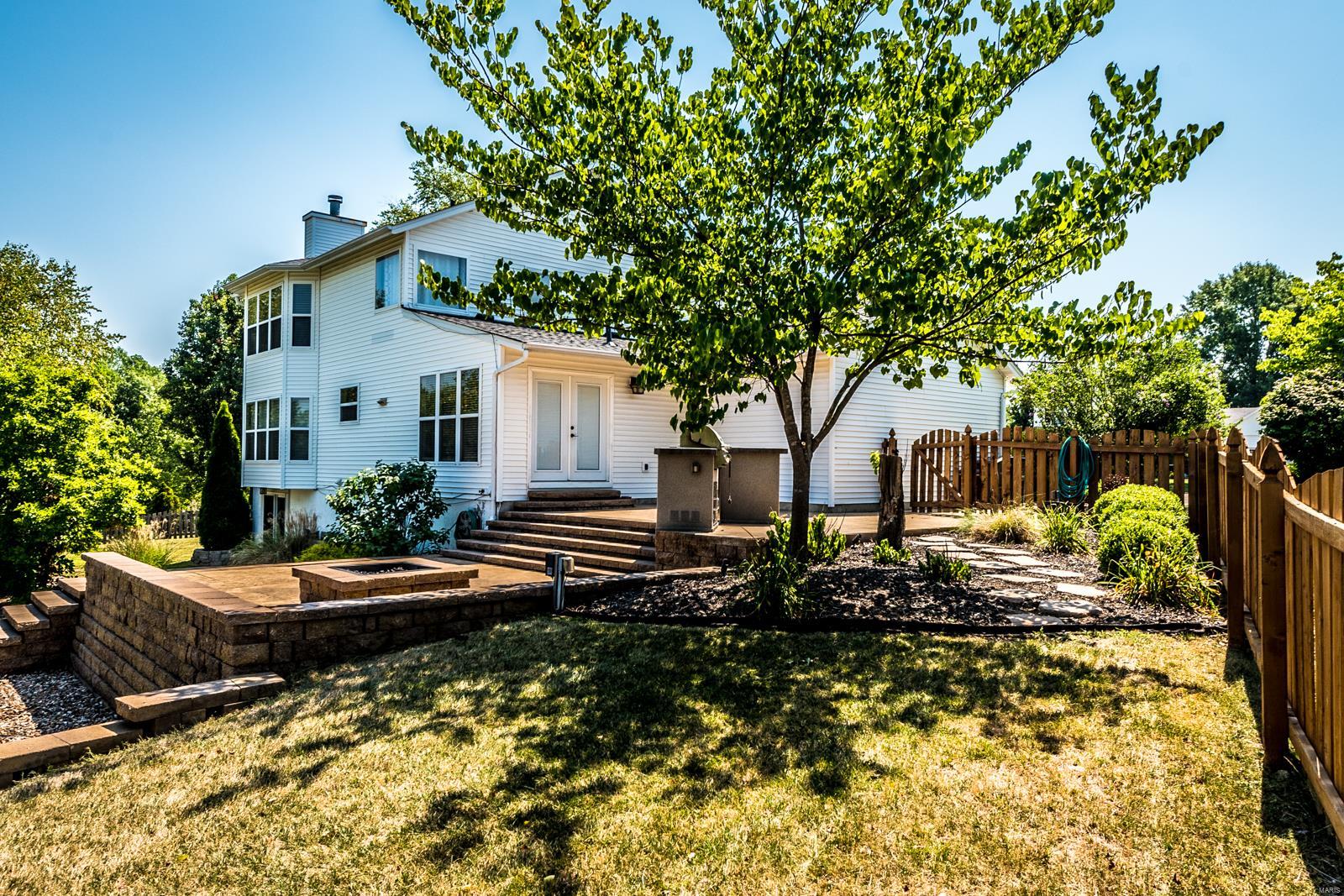 Vlgs At Dardenne Bates Village - Residential