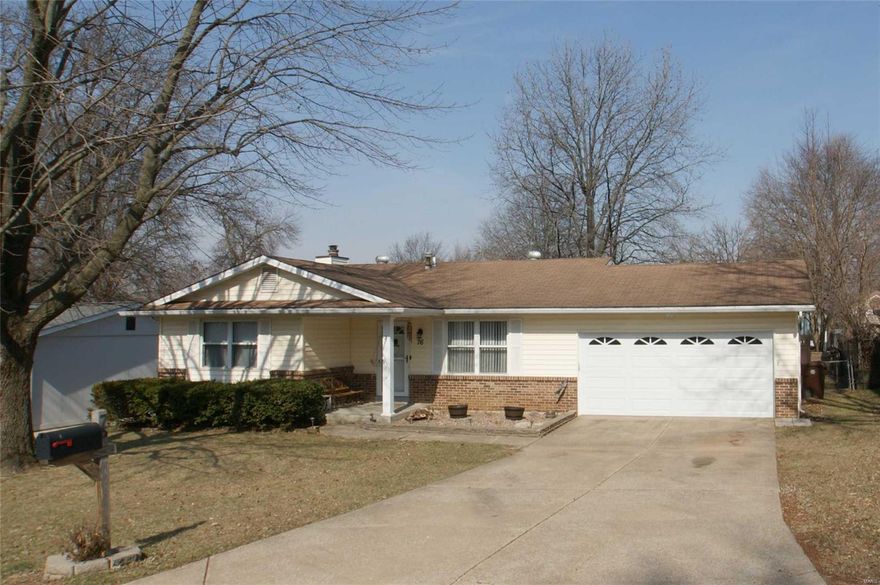 DON'T WAIT TO SEE THIS RANCH STYLE HOME OR IT COULD BE TOO LATE! BRICK & VINYL exterior with NEW ROOF (3/22/18) offers 10YR TRANSFERABLE WARRANTY * Living Room opens to OVERSIZED Kitchen & Breakfast Room with LAMINATE FLOORING, UPDATED CABINETS & COUNTERS, BLACK-ON-BLACK APPLIANCES: Smooth-Top Range, Microwave & Dishwasher (Refrigerator negotiable) and Pantry * Master Bedroom with access to Jack-N-Jill Style FULL BATH * 2 ADD'L BEDROOMS on main * FINISHED REC ROOM in Lower Level is a perfect Playroom for the kids, Media Room for the family or just a "Man Cave" and EGRESS WINDOW in Unfinished Area * 2 CAR GARAGE with Insulated Garage Door * Large, FENCED backyard * NEWER Furnace (2014), A/C (2015), Water Heater (2015) and Roof (2018), Double-Hung Windows * SCHEDULE YOUR APPOINTMENT NOW!