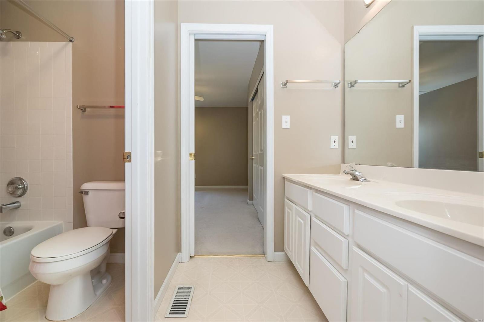 Twin Estates At Meadowbrook - Residential