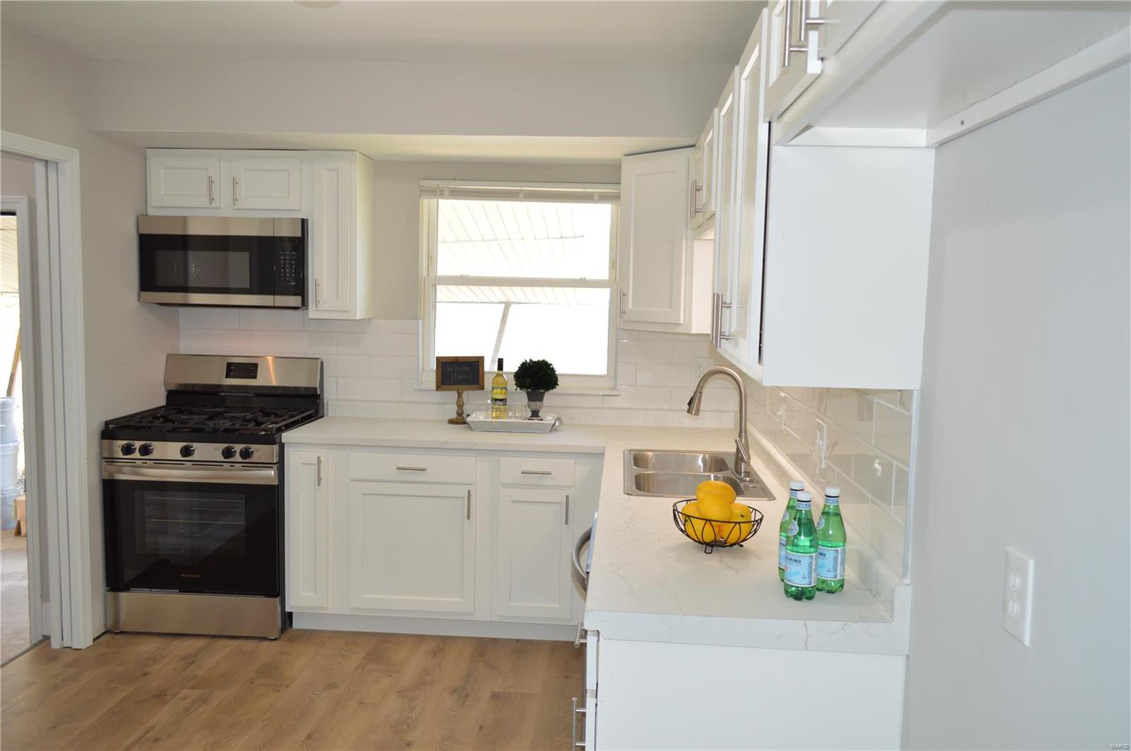 St Louis, Missouri 63137, United States, 4 Bedrooms Bedrooms, ,1 BathroomBathrooms,Residential,Pending,105664