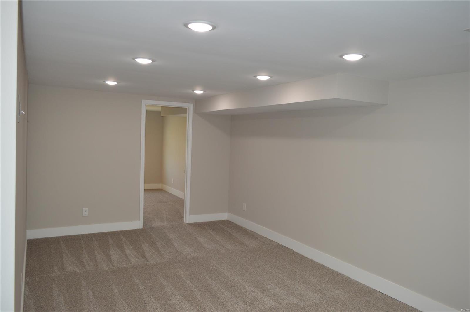 St Louis, Missouri 63137, United States, 4 Bedrooms Bedrooms, ,1 BathroomBathrooms,Residential,Pending,105664