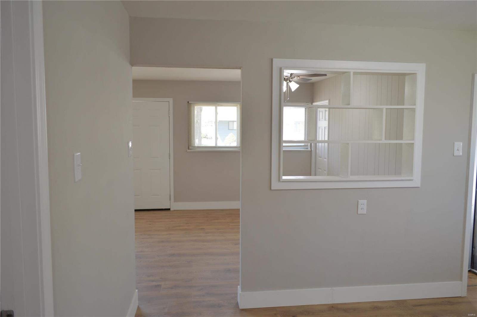 St Louis, Missouri 63137, United States, 4 Bedrooms Bedrooms, ,1 BathroomBathrooms,Residential,Pending,105664