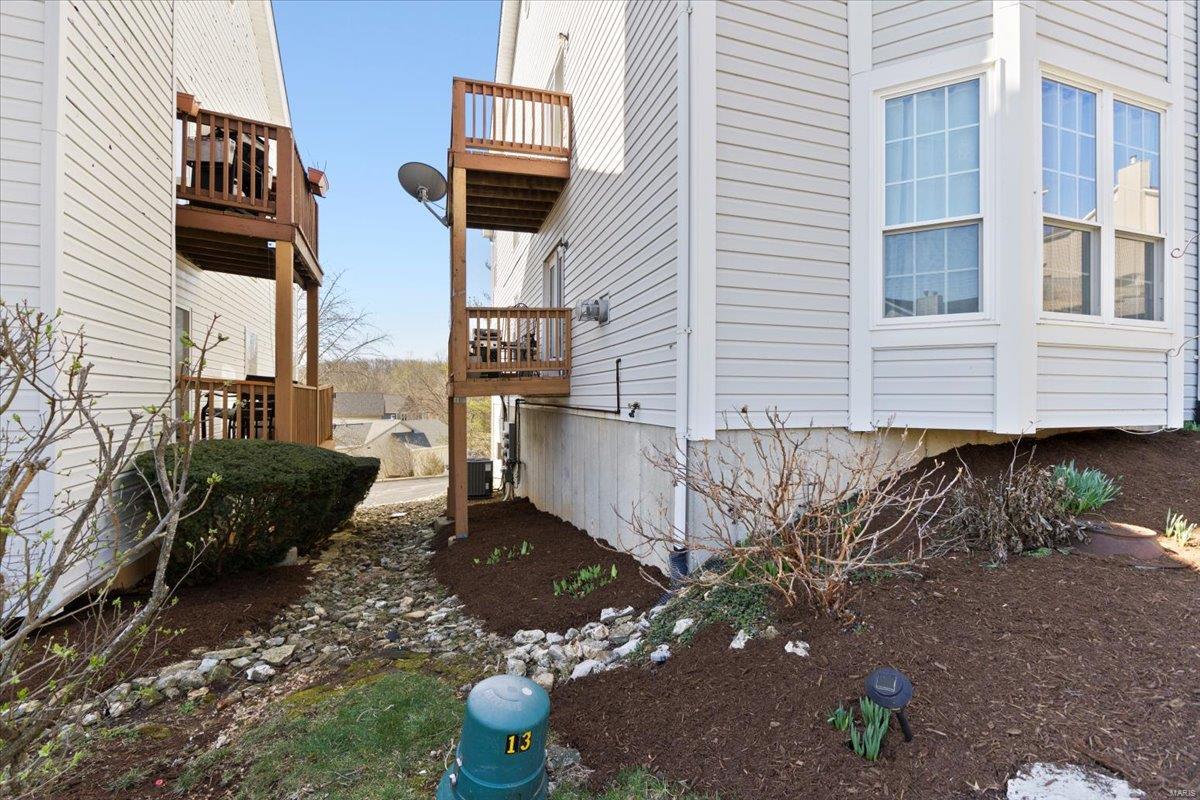 Ballwin, Missouri 63021, United States, 2 Bedrooms Bedrooms, ,2 BathroomsBathrooms,Residential,Pending,92584